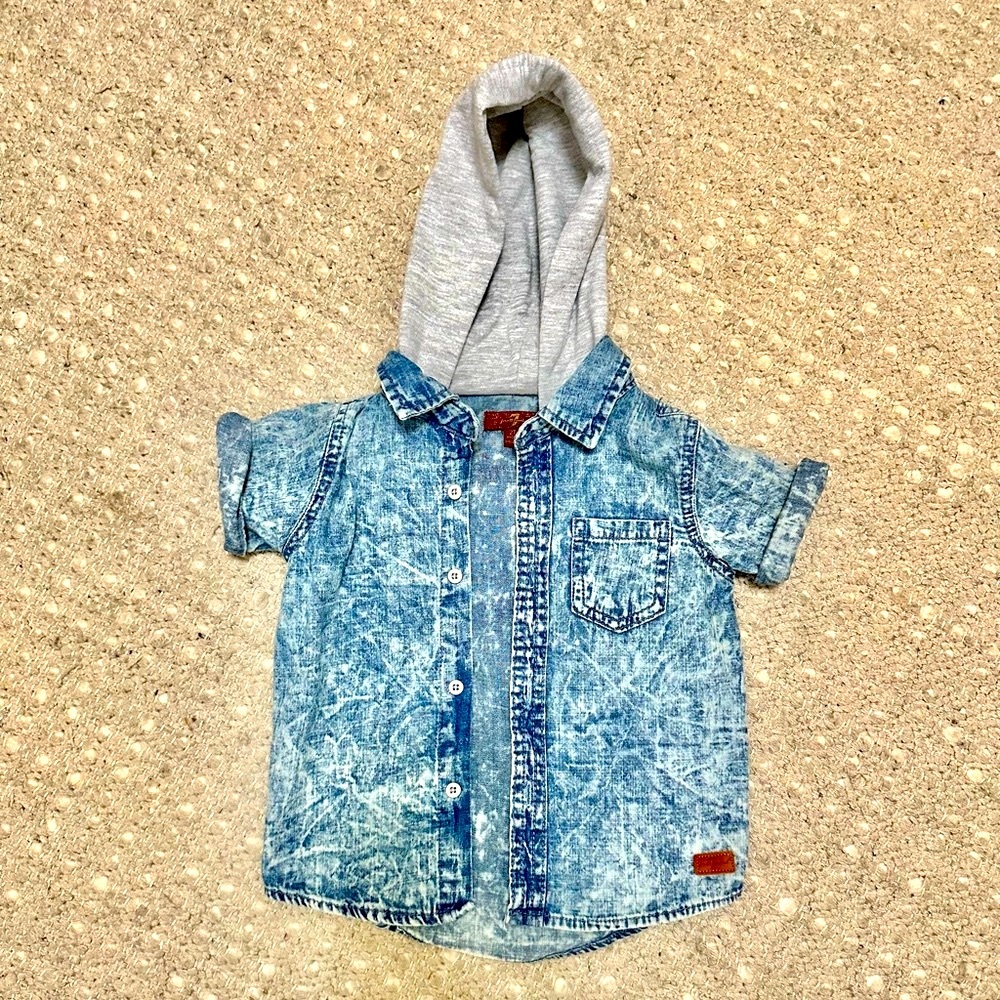 7 for all man kind. Boys button down hoodie.